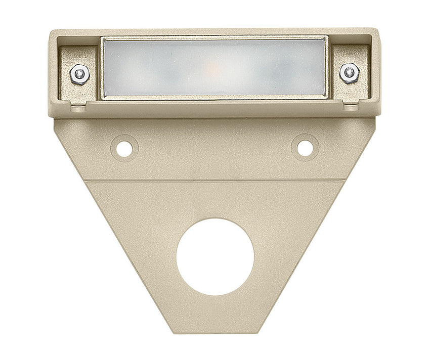 Nuvi Small Deck Sconce