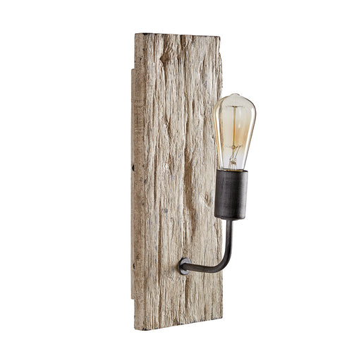 1 Light Sconce